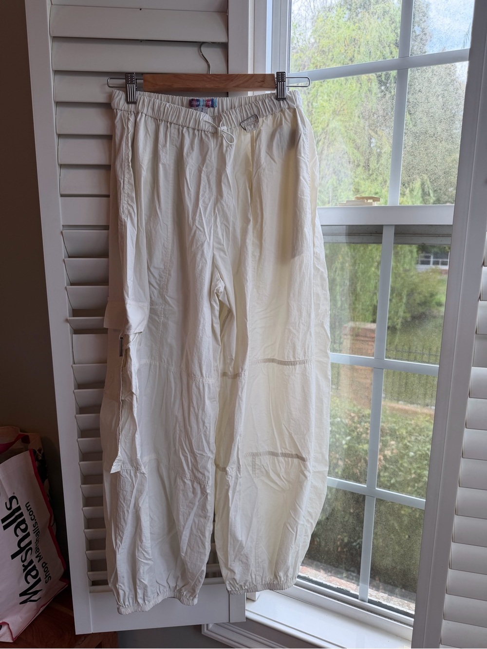 Urban Outfitters Off-White Cargo Pants